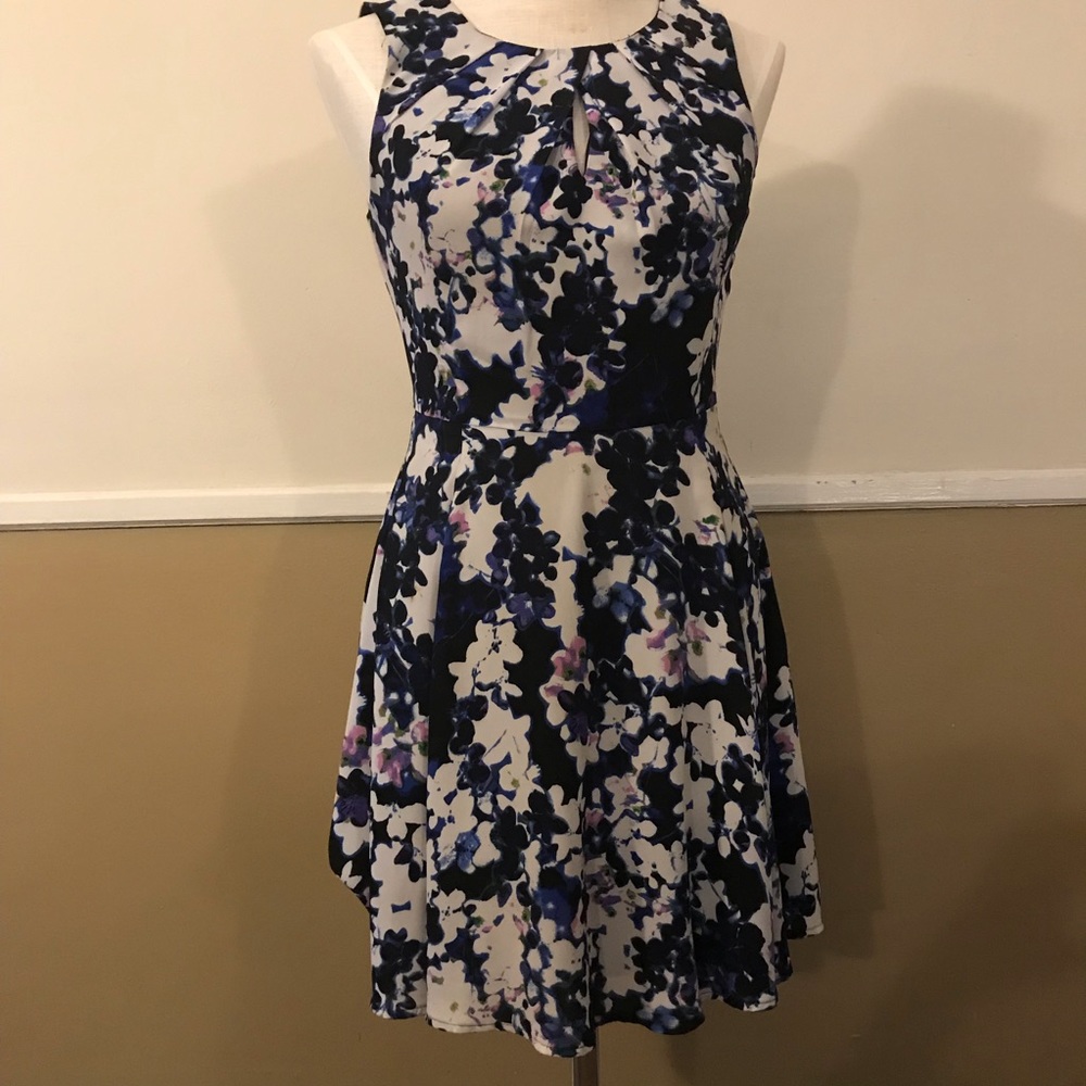 Express | Silken floral dress black, white, purple